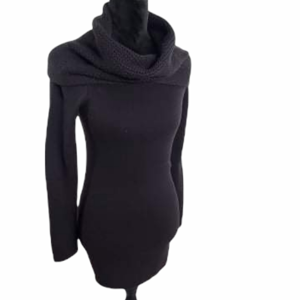 ⭐CHRISTMAS SALE⭐ H&M TURTLE NECK BLACK SWEATER